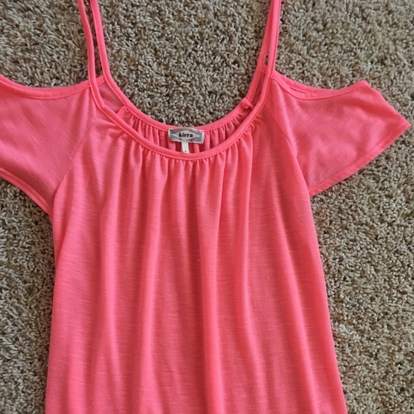 Cold shoulder t shirt - Picture 3 of 5